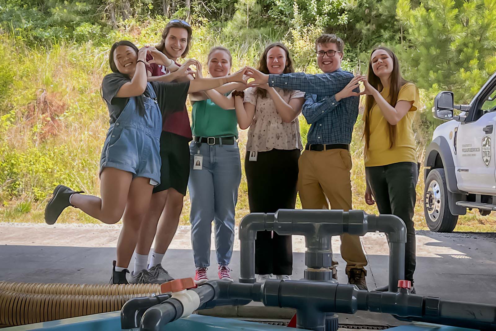 صورة جماعية لمتدربي DWR الصيفيين 2023